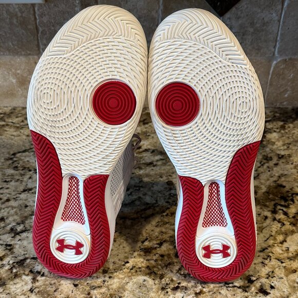 Under Armour Volleyball Shoe Women's White/RED New without Box (B-8 EP) - Picture 5 of 8